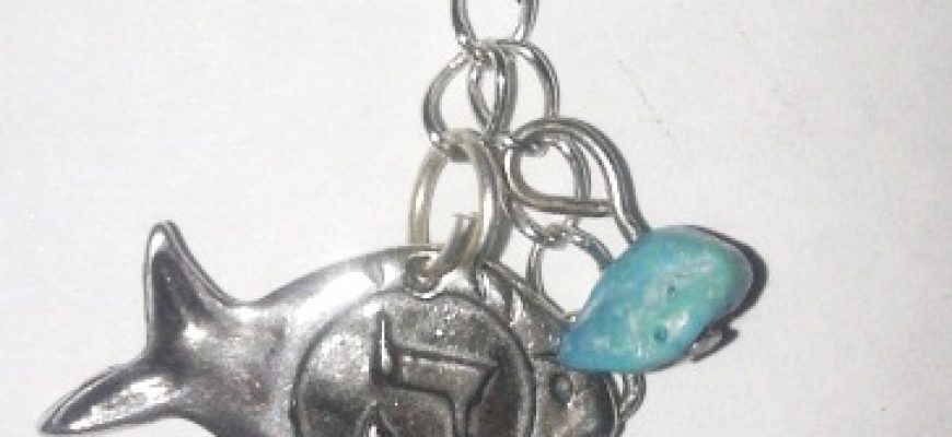 תליון אבני טורקיז ללידה קלה